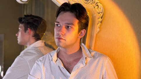 Enter JamesRaw VIP Show