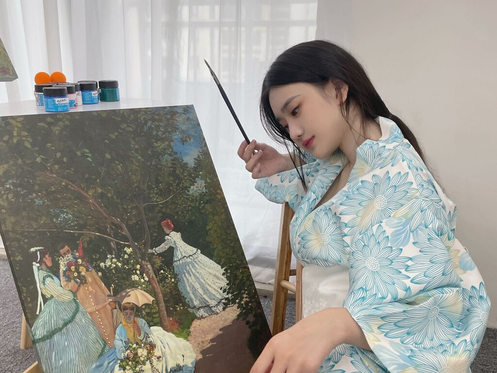 Enter JannePeal VIP Show