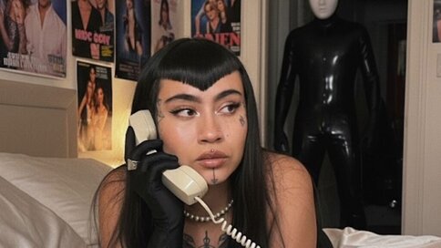 Enter JessYves VIP Show