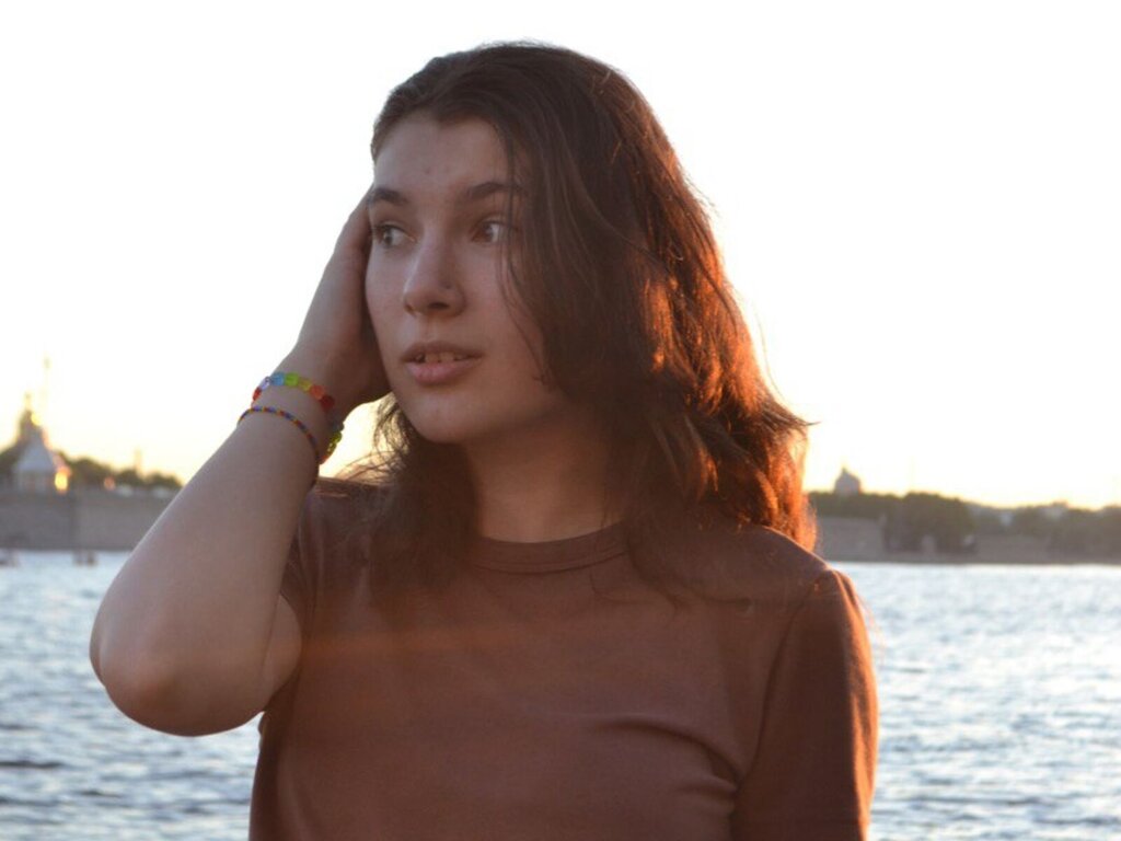 Enter JinnieLee VIP Show