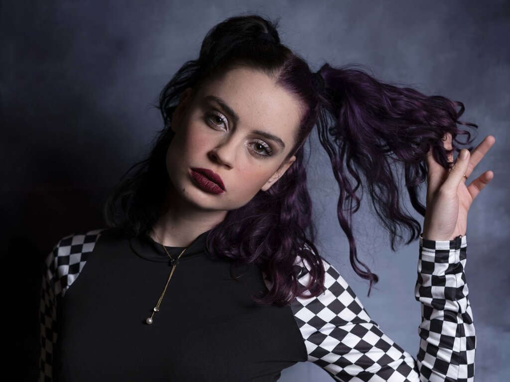 Enter JohannaBlack VIP Show