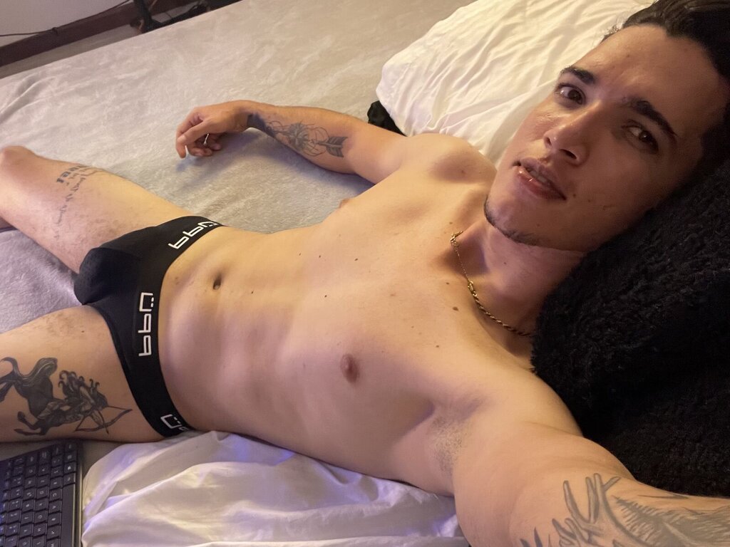 Enter JoshuaLewis VIP Show