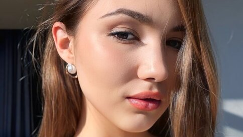 Enter JoycelynRickard VIP Show