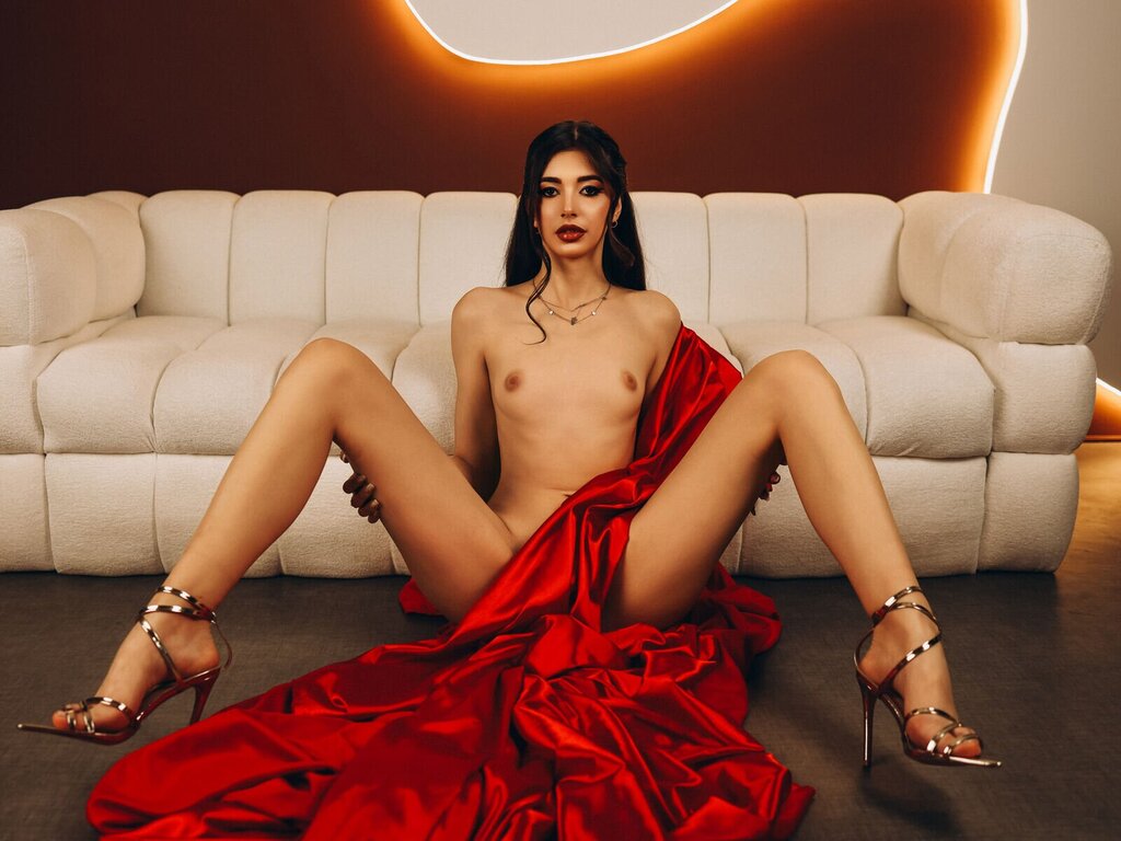 Enter JulieRoyal VIP Show