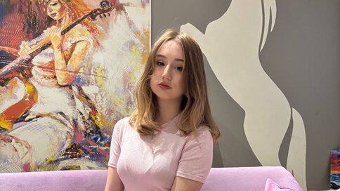 Enter JunkoScannell VIP Show