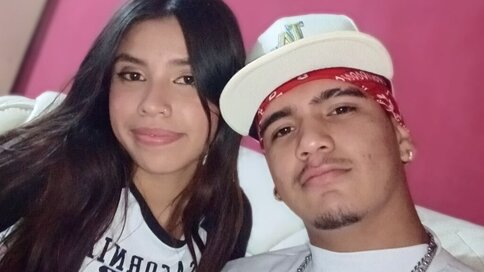 Enter KamilaAndJavier VIP Show