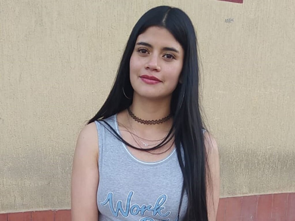 Enter KellySandoval VIP Show