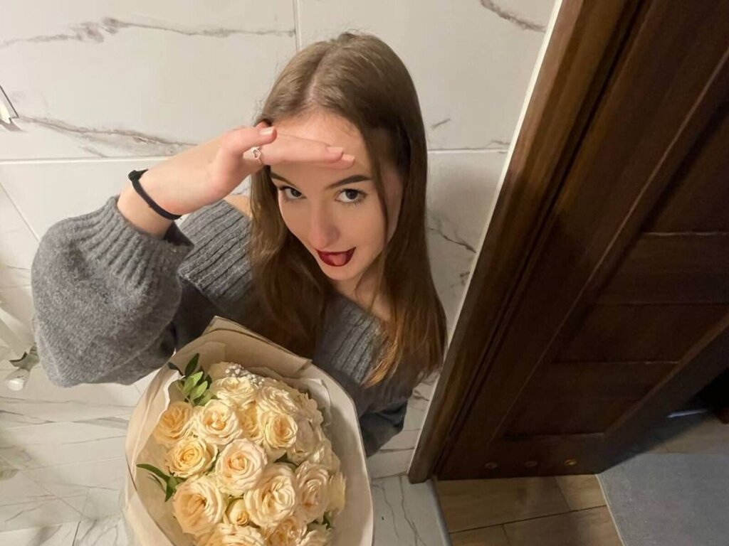 Enter KyungPellegren VIP Show