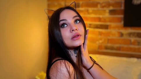 Enter LanaDevine VIP Show