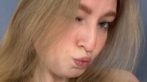 Enter LanaRoxy VIP Show