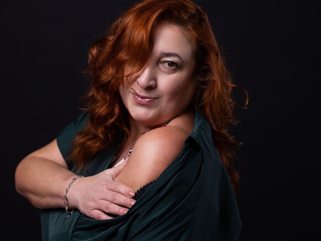 Enter LauraReady VIP Show