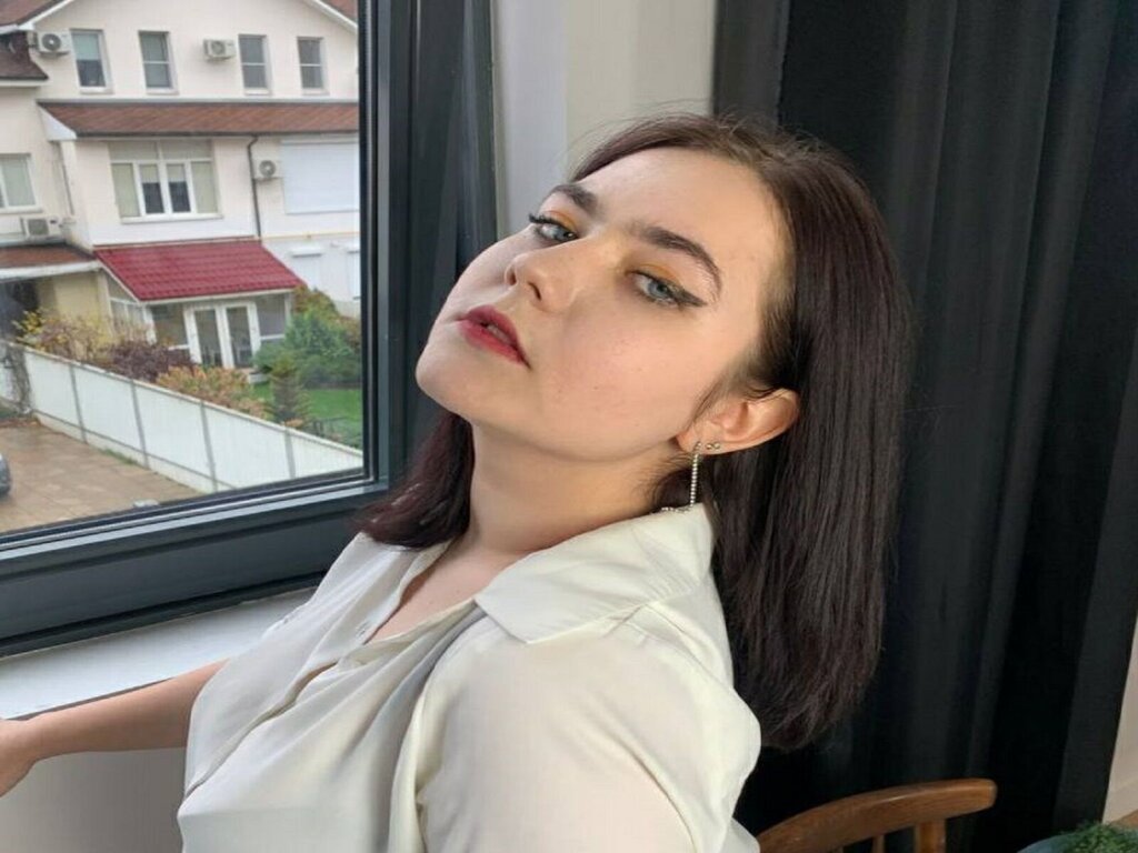Enter LexiBlym VIP Show