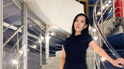 Enter LiaPak VIP Show