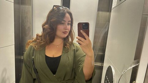 Enter LindaCarlson VIP Show