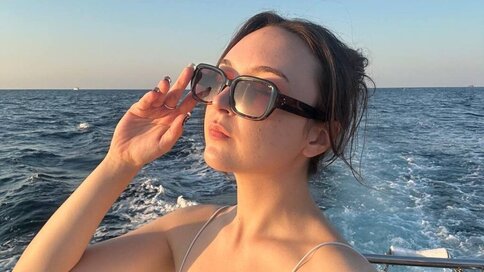 Enter LissyStonem VIP Show