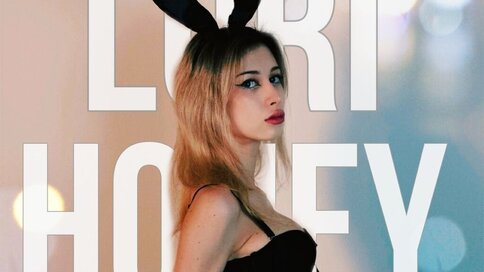 Enter LoreyHoney VIP Show