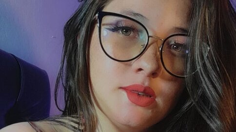 Enter LyzAdams VIP Show