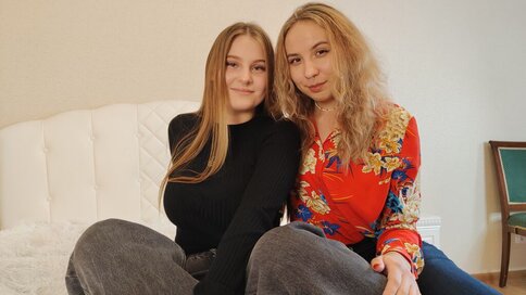 Enter ManyAndBeryna VIP Show