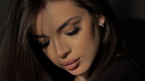 Enter MarceneWeinstein VIP Show