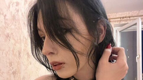 Enter MariCarter VIP Show