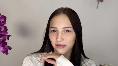 Enter MariahRochon VIP Show