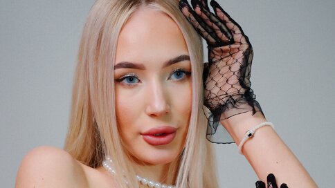 Enter MarryDavies VIP Show