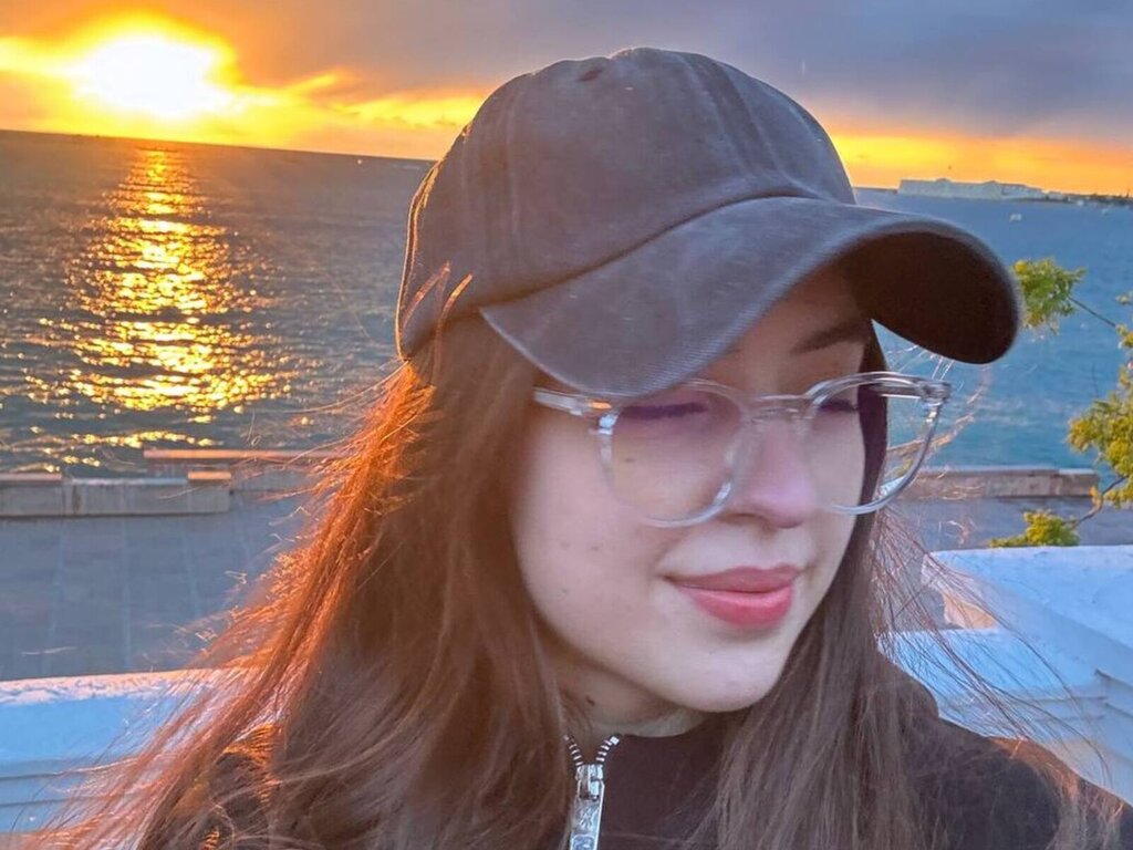 Enter MaryCutes VIP Show