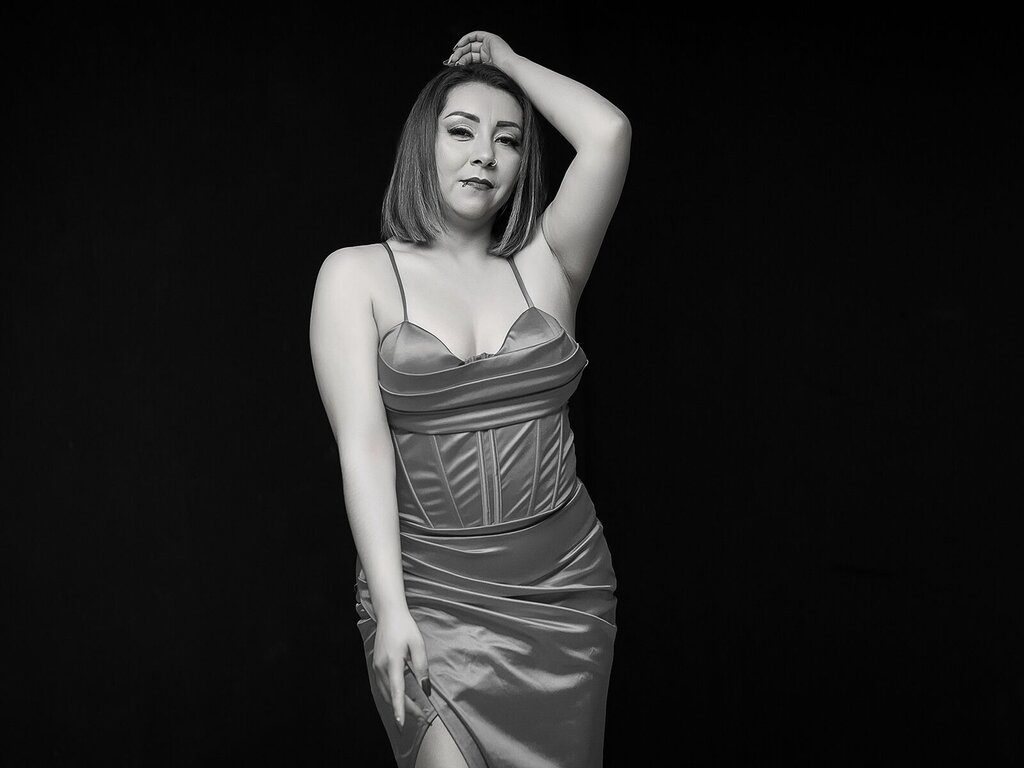 Enter MaryMoretto VIP Show