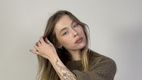 Enter MatildaStaude VIP Show