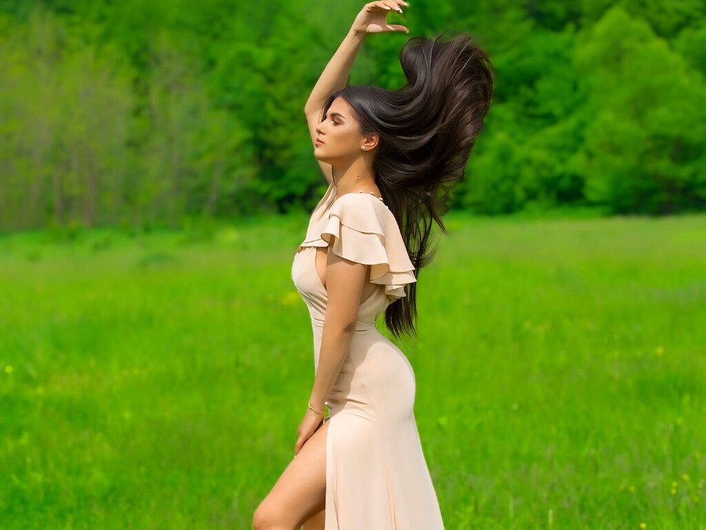 Enter MayaKarter VIP Show