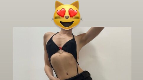 Enter MayaRosell VIP Show