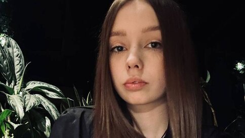 Enter MelissaHoward VIP Show