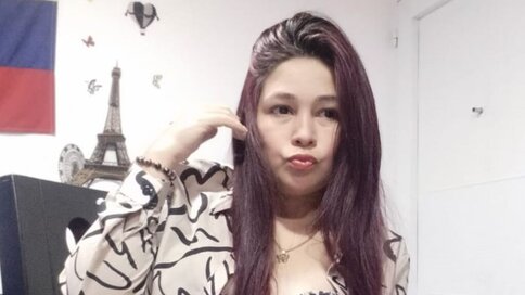 Enter MiaLun VIP Show