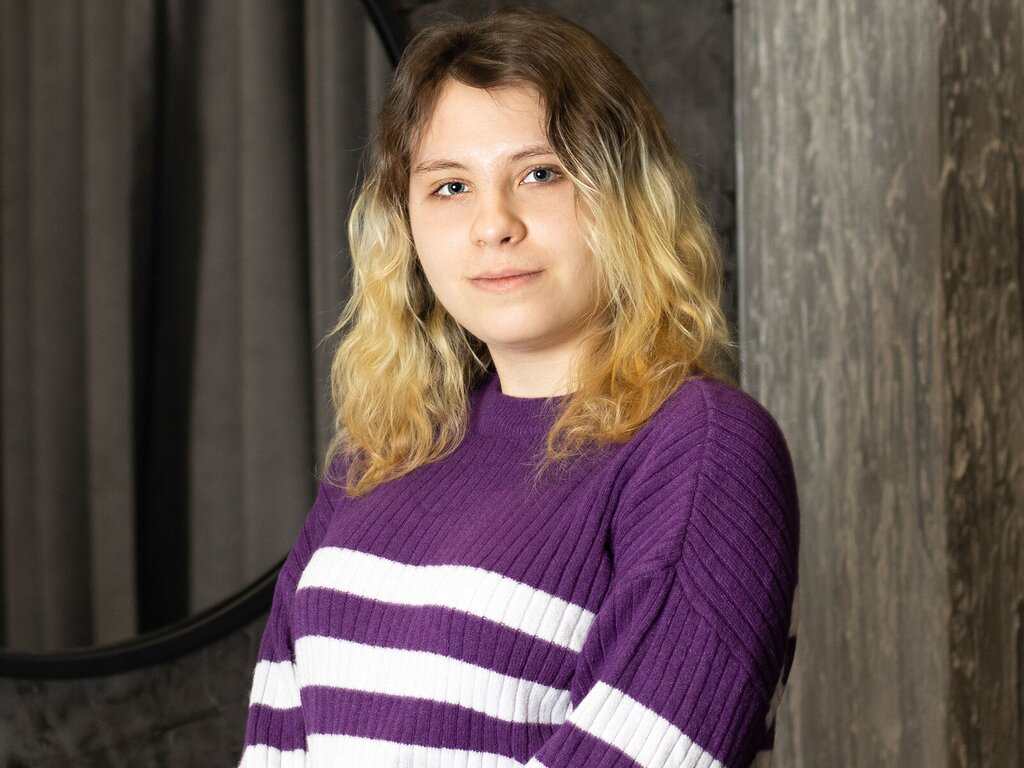 Enter MollyStein VIP Show