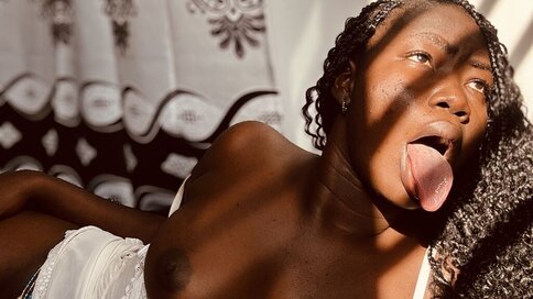 Enter MonaReign VIP Show