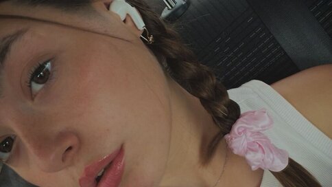 Enter MyriamSerpa VIP Show