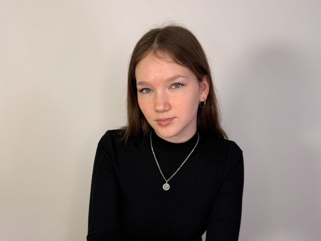 Enter NaLeighty VIP Show