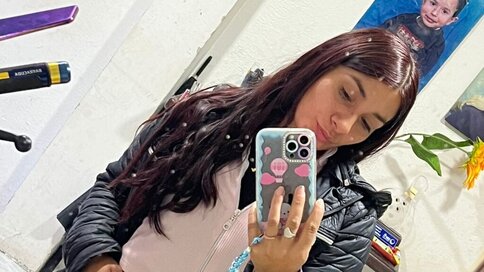 Enter NickyMiler VIP Show