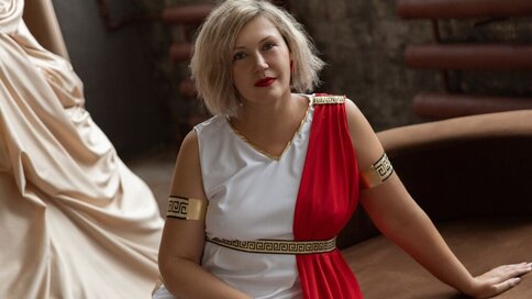 Enter NinaStarle VIP Show