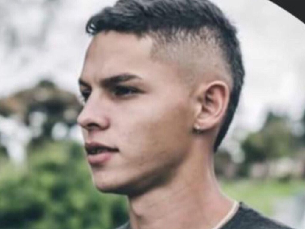 Enter NoahMaz VIP Show