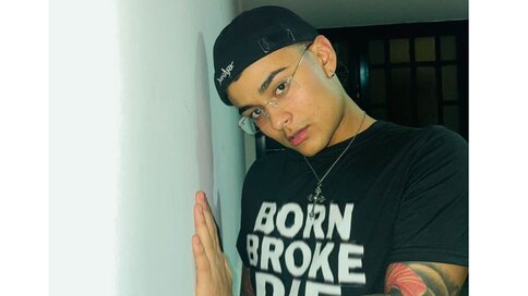 Enter OliverMontiel VIP Show