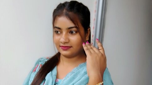 Enter OliviaKyle VIP Show