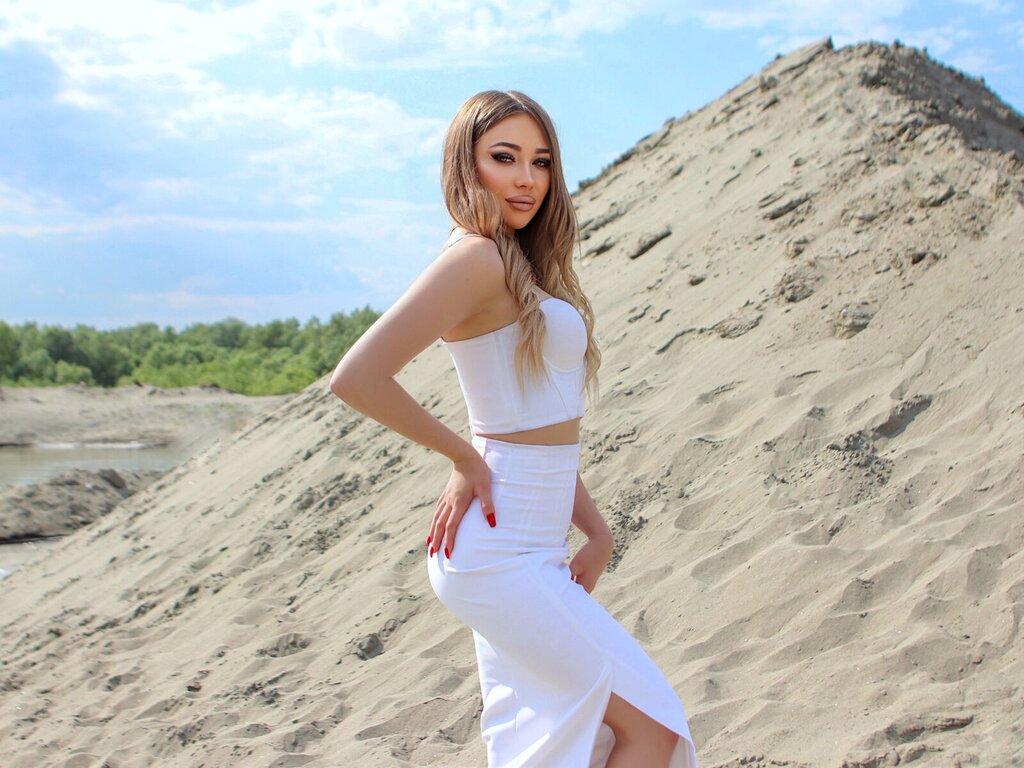 Enter OliviaLey VIP Show
