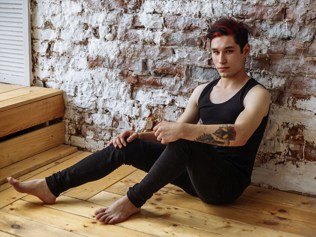 Enter RayMyles VIP Show