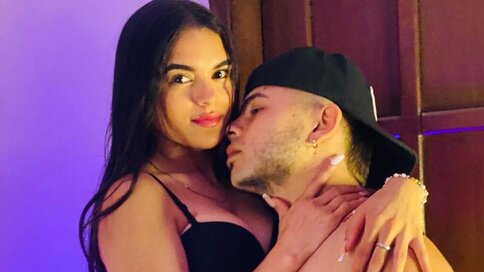 Enter SabrinaAndEddy VIP Show