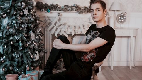 Enter SamuelJensen VIP Show