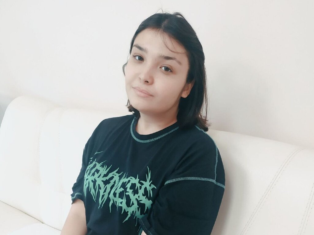 Enter SaraForbsi VIP Show