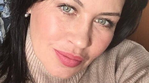 Enter SaraVamp VIP Show