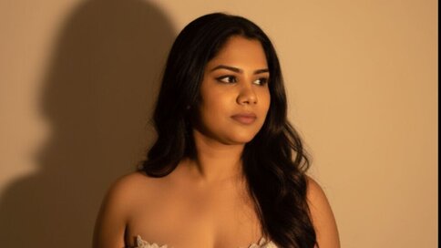 Enter SarahClaus VIP Show