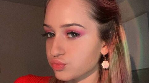 Enter SarahDrew VIP Show